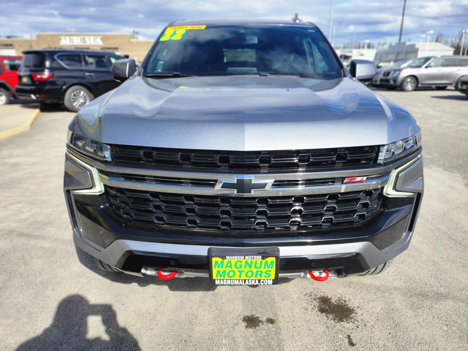 2022 GRAY /BLACK LEATHER CHEVROLET TAHOE Z71 (1GNSKPKD5NR) with an 5.3L engine, Automatic transmission, located at 1960 Industrial Drive, Wasilla, 99654, (907) 274-2277, 61.573475, -149.400146 - Photo #1